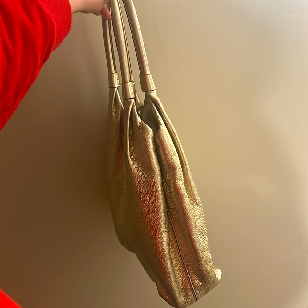 Kade Spade New York Beautiful Gold Soft Leather Hobo Bag - Picture 4 of 9